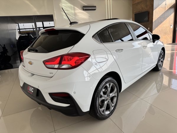 Chevrolet Cruze LTZ Sport6 + Teto 2021/21 LTZ