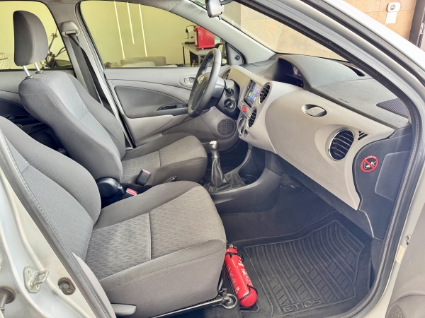 Toyota ETIOS  1.5 Flex - Manual - 2013 XLS