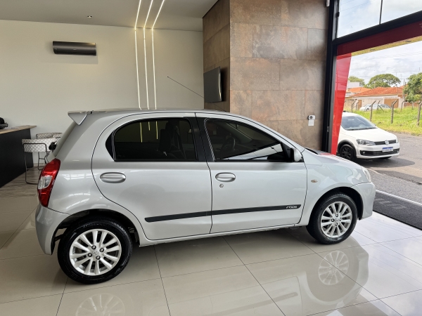 Toyota ETIOS  1.5 Flex - Manual - 2013 XLS