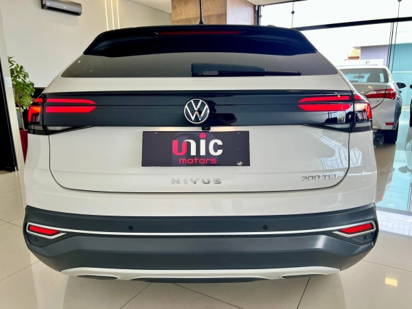 Volkswagem NIVUS HIGHLINE 1.0 TURBO AUT. 2022 -22milkm HIGHLINE  200TSi